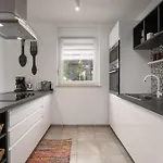 Vila Nubia By Briskva *